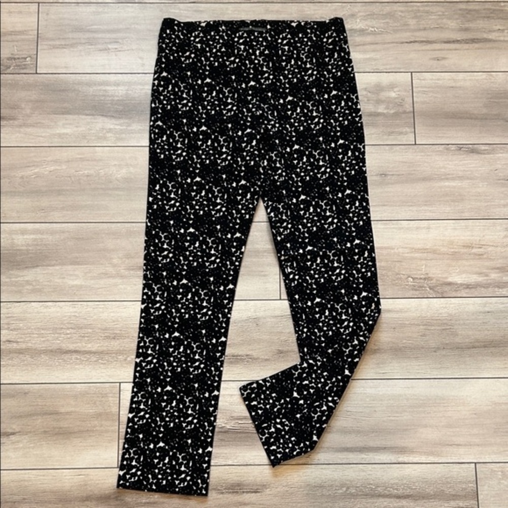 Erica Taylor black and white patterned pull on straight leg stretch pants size L